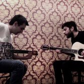 Una questione d'accordatura: Gionata Mirai (Il Teatro degli Orrori) incontra Adriano Viterbini (Bud Spencer Blues Explosion).