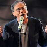 Girava nei giorni scorsi la voce della candidatura di Vecchioni al Nobel: ecco perché è una bufala