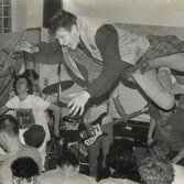 15 foto bellissime di gruppi punk degli anni '80 in tour all'estero