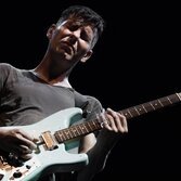 Adriano Viterbini in tour con i Tre Allegri Ragazzi Morti