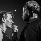Questa è politica: dire la verità alle persone nelle canzoni