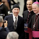 The Edge U2 Papa Cappella Sistina