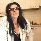 Richard Benson chiede aiuto ai fan: "Fra due mesi rischio di morire e non ho soldi per pagare le medicine"