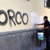 P**co C***to, offenditi: la bestemmia nella canzone italiana è ancora un tabù?