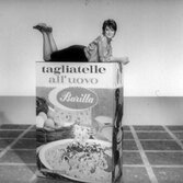 Quando il legame tra musica e brand era più rilassato: 60 anni fa nasceva il primo Carosello