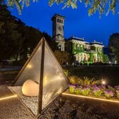 L'opera realizzata in omaggio a "The Dark Side of the Moon" dei Pink Floyd (foto di Luciano Movio)