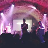 No martiri No party: omaggio ai club italiani da parte di una band che ne ha girati tanti