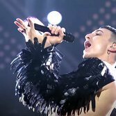 X Factor, bella musica per i pescecani dello streaming