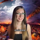 Ma quindi ora gli artisti cantano in corsivo?