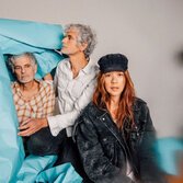 Blonde Redhead in una recente foto promo