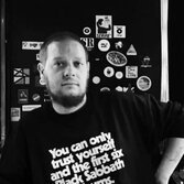 Teo Segale nella prima sede di Radio Raheem