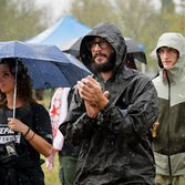 E se piove? Cosa succede ai live quando il cielo dice malissimo