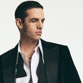 Testo e significato di "Incoscienti Giovani": di cosa parla il brano di Achille Lauro a Sanremo 2025
