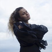 Spring (Deluxe)