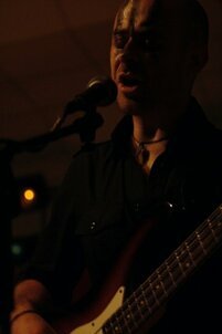 gatto sings