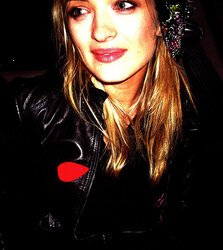 Carolina wearing Sangue Disken