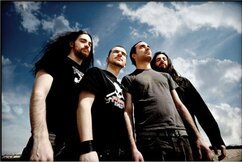 heavy metallers too wears cosmetic