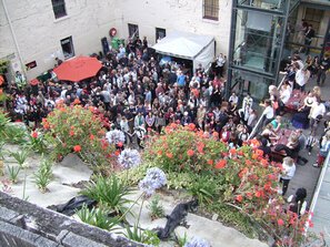 Aperitivo sotto il nostro cottage prima dell'opening night