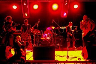 live mamamia.jpg