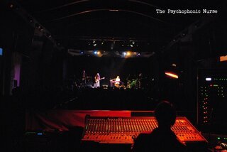 Live somewhere02