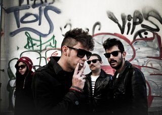 JQ01web.jpg