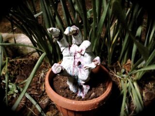 "Quando non ci sara' piu posto all' inferno i morti cammineranno sulla terra." cit. Dawn of the dead          -Zombie hand made by Daniele Musashi