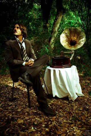 Perry Frank - MUSIC TO DISAPPEAR Artwork
