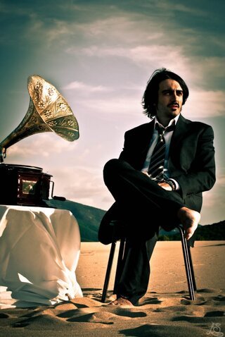 Perry Frank - MUSIC TO DISAPPEAR Artwork