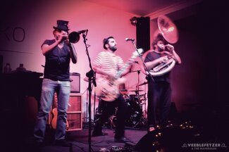 Veeblefetzer & The Manigolds