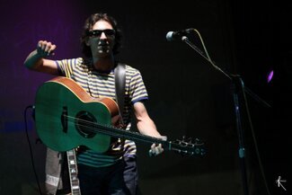 Amos Villa