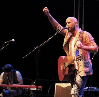 Esmen live
