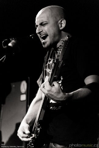 Giuseppe Bruno - Guitar