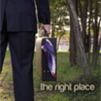 Copertina dell'album Hiding In Plain Sight, di The Right Place