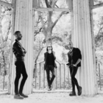 Copertina dell'album Carry On (Singolo), di Der Noir