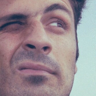 Copertina dell'album Il masochismo provoca dipendenza, di Matteo Fiorino