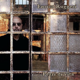 Copertina dell'album Pezzi Di Vita, di Enrico Ruggeri