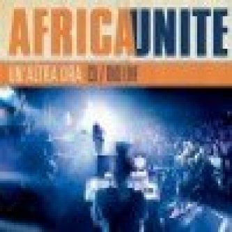 Copertina dell'album Un’altra ora (live + DVD), di Africa Unite