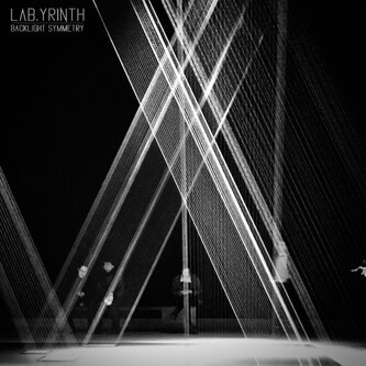 BACKLIGHT SYMMETRY