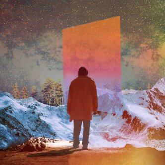 Copertina dell'album Estraneo, di Il Terzo Istante
