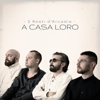 A CASA LORO