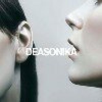 Copertina dell'album s/t, di Deasonika