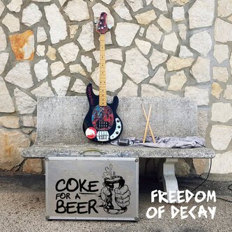 Freedom of decay