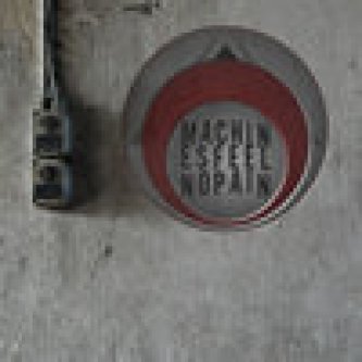 Copertina dell'album MFNP, di Machines Feel No Pain