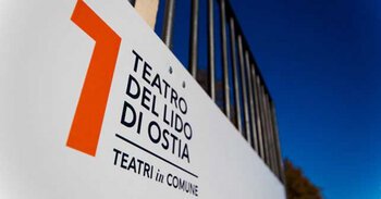 foto esterno teatro_ ph matteo Abati.jpg