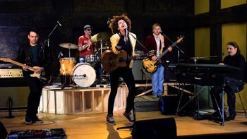 Momo Said & The Shockolates - On Stage