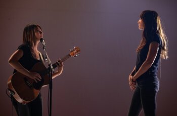 Durante le prove. Carmen e Marina Rei. Teatro Lyrick di Assisi - foto di Luca Brunetti