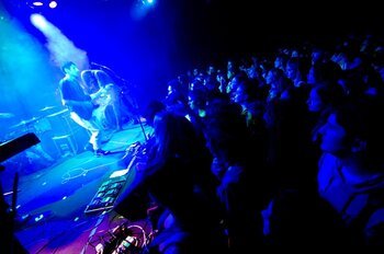 Il pubblico del Locomotiv Club di Bologna