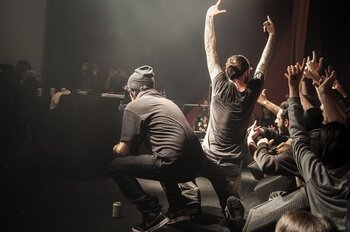 Kaos e il suo pubblico