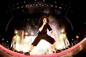 Caparezza sul palco