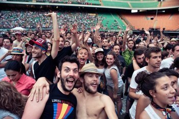 Il pubblico di San Siro, al concerto di Jovanotti